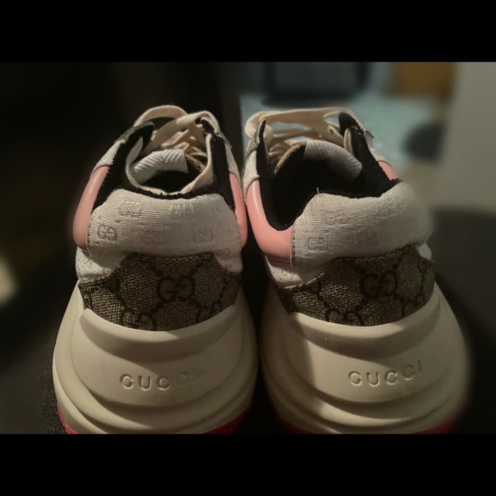 Gucci Women GG Rhyton Sneaker. Size 10 in women